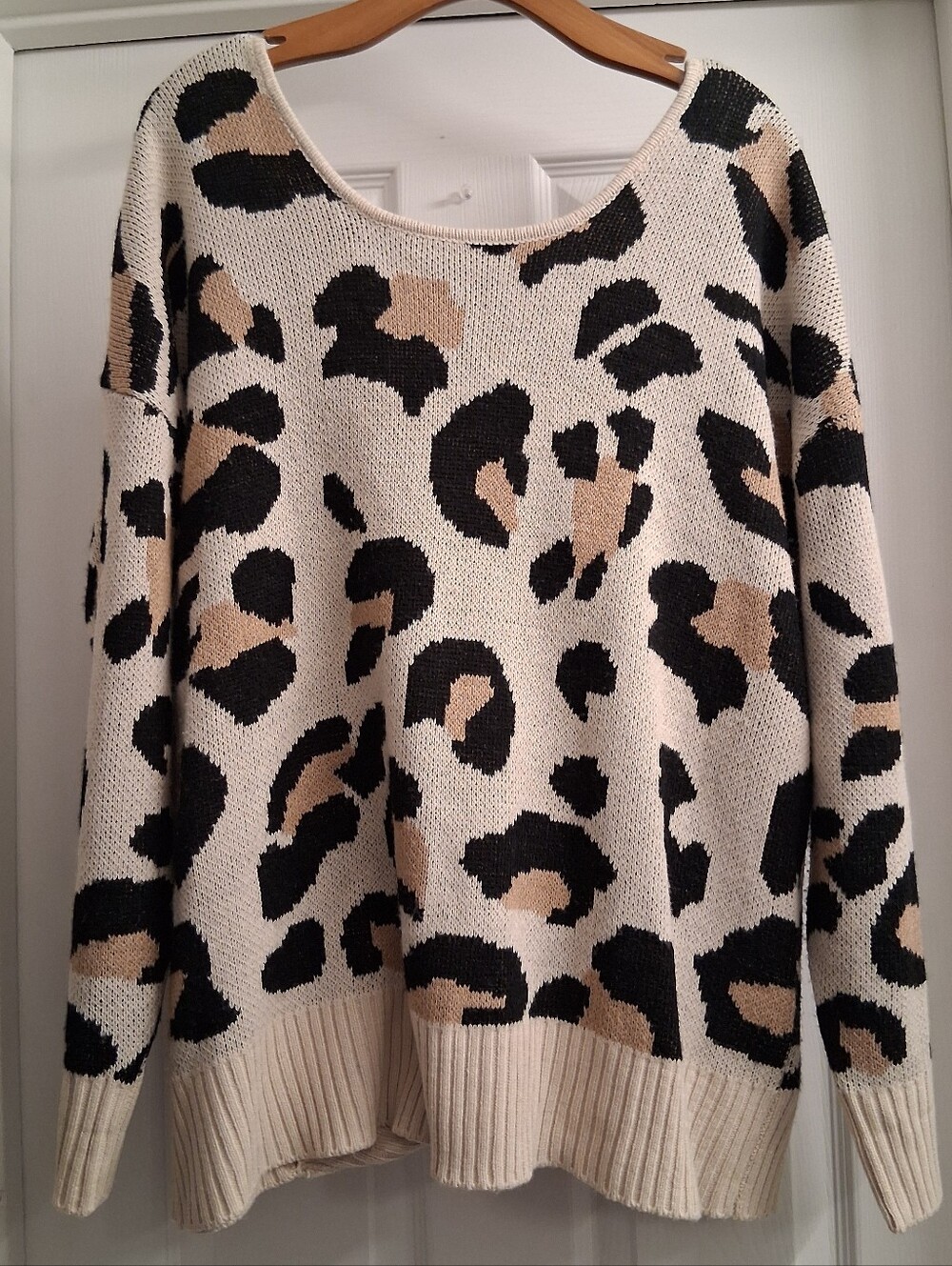 Women’s Cream Leopard Print Sweater - Casual Knit Pullover